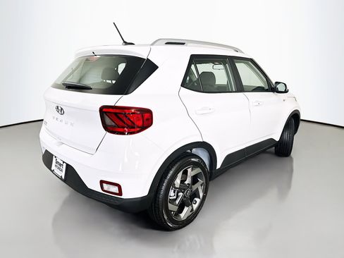 New 2026 Hyundai Venue SEL image 7