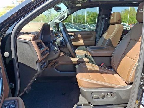 Used 2023 Chevrolet Tahoe High Country image 10