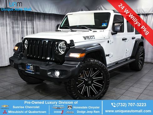 Used 2020 Jeep Wrangler Unlimited Sport AWD/4WD image 1