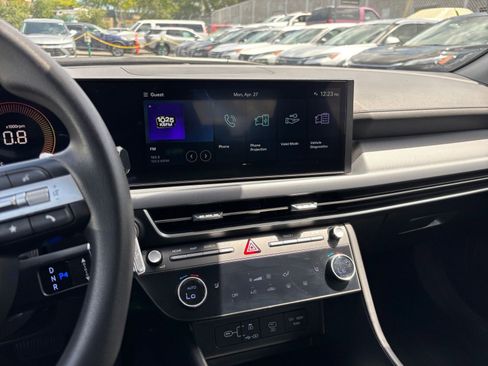 Used 2025 Hyundai Sonata SEL FWD image 17
