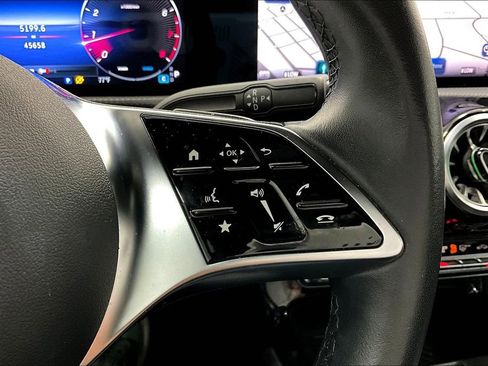 Used 2024 Mercedes-Benz CLA 250 image 25