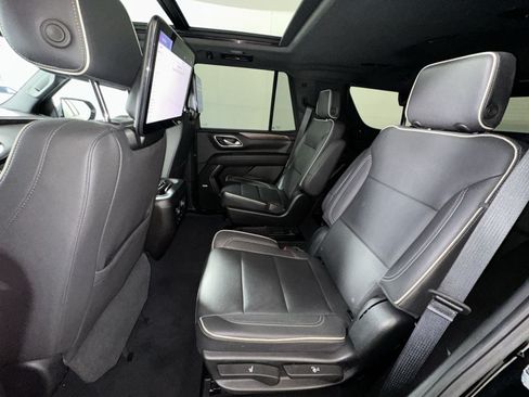 Used 2023 Chevrolet Tahoe Premier AWD/4WD image 25