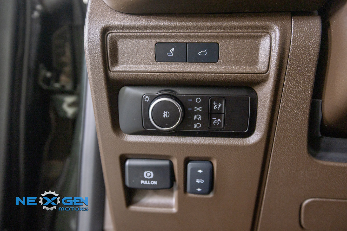 Used 2023 Ford Expedition King Ranch AWD/4WD image 14