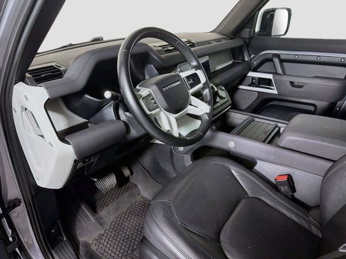 Used 2023 Land Rover Defender 110 S AWD/4WD image 9