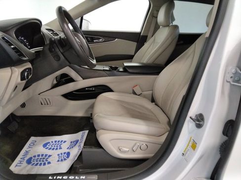 Used 2018 Lincoln MKX Reserve w/ Driver Assistance Package image 32