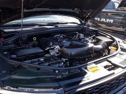 Used 2025 Dodge Durango GT image 31