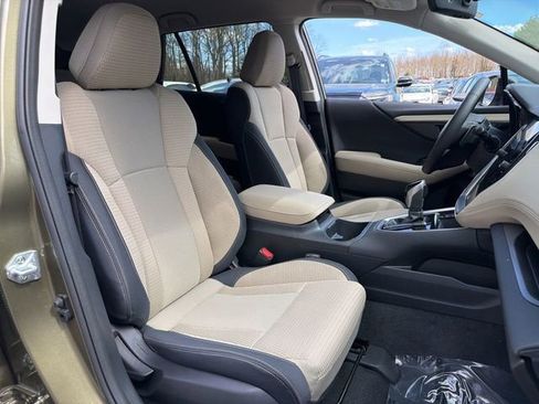 Used 2024 Subaru Outback Premium image 9