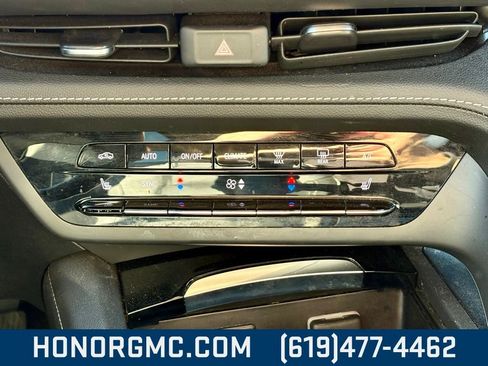 Used 2023 Buick Envision Essence image 26