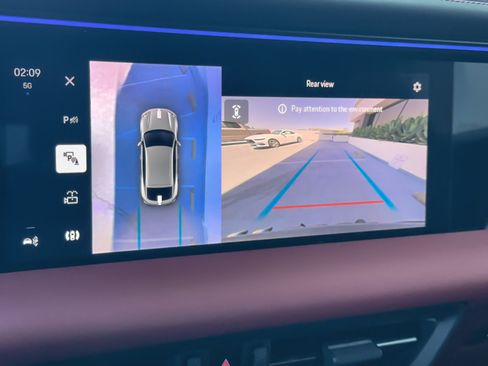 Certified 2025 Porsche Macan 4 Electric AWD/4WD image 20