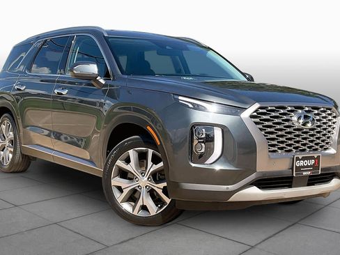 Used 2022 Hyundai Palisade SEL w/ Premium Package FWD image 3