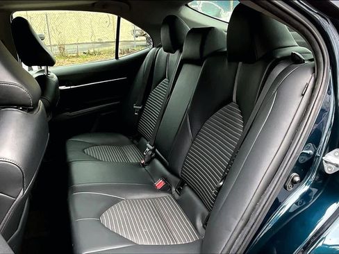 Certified 2021 Toyota Camry SE w/ Convenience Package image 40