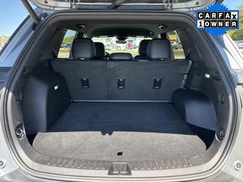 Used 2025 Chevrolet Equinox LT w/ Convenience Package II image 12