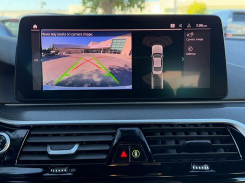 Certified 2023 BMW 530e w/ M Sport Package image 29