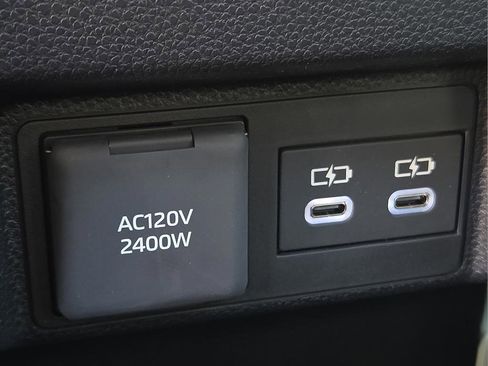 New 2026 Toyota Tacoma 4x4 Double Cab Hybrid image 15