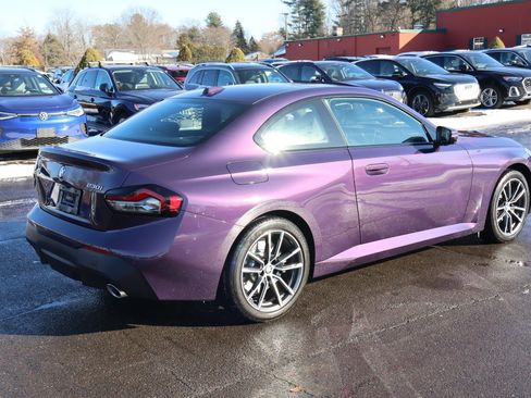 Used 2025 BMW 230i xDrive Coupe w/ Premium Package image 5