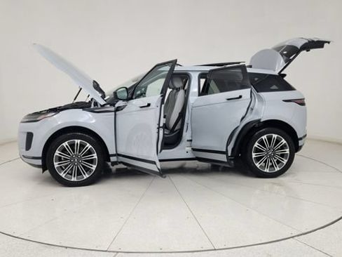 Used 2024 Land Rover Range Rover Evoque S AWD/4WD image 16