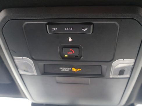 Used 2024 Toyota Tacoma TRD Off-Road image 14