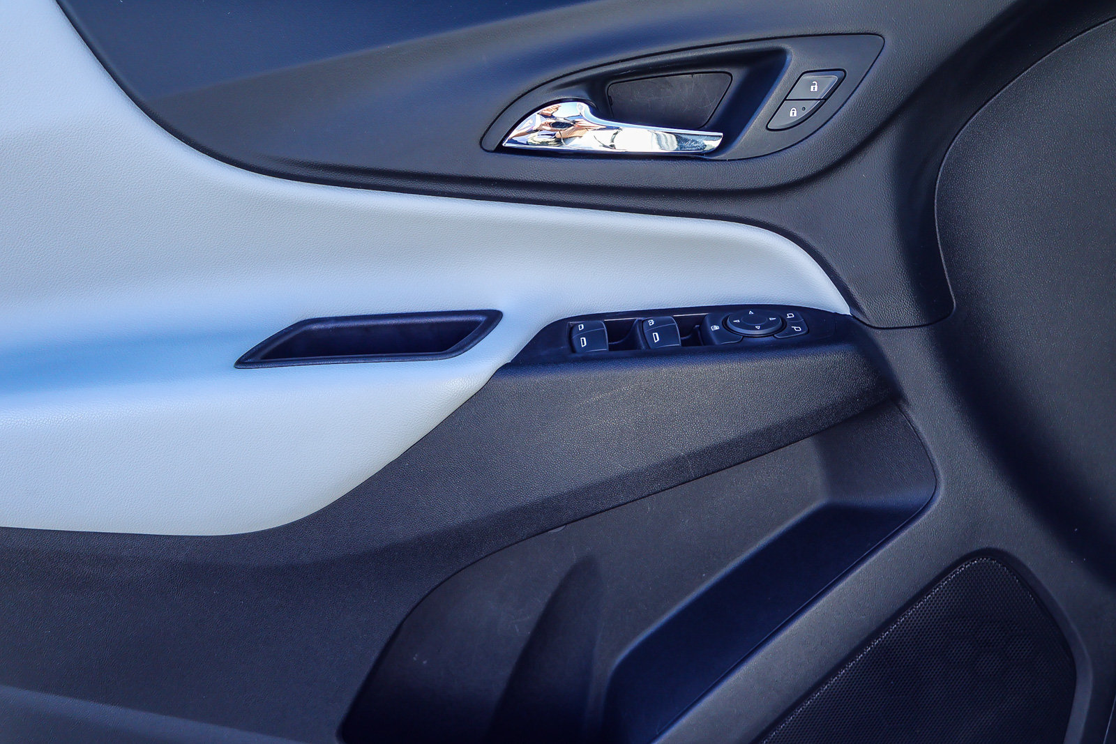 Used 2019 Chevrolet Equinox LS w/ LS Convenience Package FWD image 9