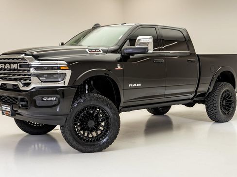 Used 2026 RAM 2500 Limited AWD/4WD image 5