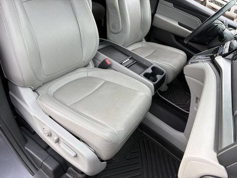 Used 2022 Honda Odyssey EX-L image 11