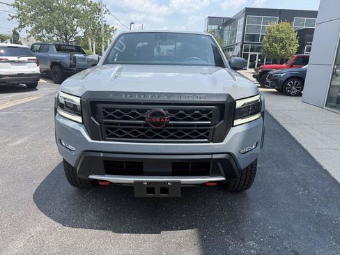 Used 2024 Nissan Frontier PRO-4X w/ Technology Package AWD/4WD image 11