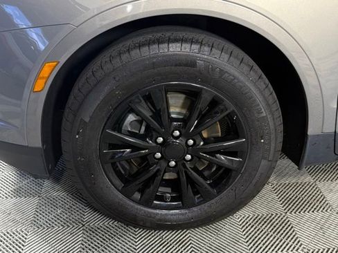 Used 2018 Cadillac XT5 Luxury w/ Driver Awareness Package AWD/4WD image 14