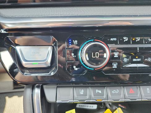 New 2026 GMC Sierra 2500 Denali w/ Denali Reserve Package image 19