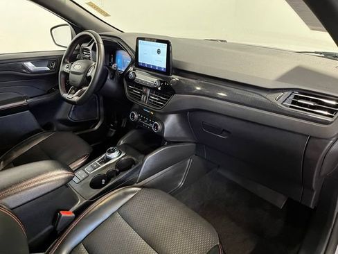 Used 2025 Ford Escape ST-Line Select AWD/4WD image 11