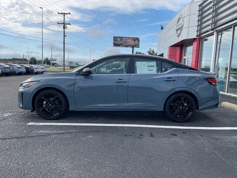 New 2025 Nissan Sentra SR w/ SR Premium Package image 18