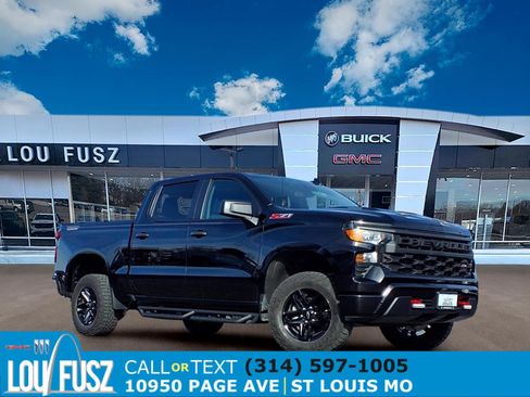 Used 2025 Chevrolet Silverado 1500 Custom Trail Boss AWD/4WD image 1