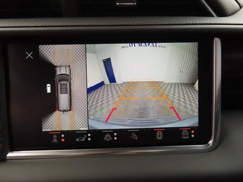 Used 2024 GMC Yukon Denali w/ Denali Reserve Package image 14