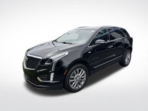 Used 2021 Cadillac XT5 Luxury FWD image 2