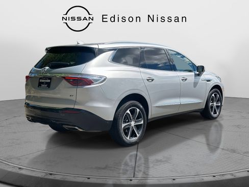 Used 2022 Buick Enclave Essence w/ Experience Buick Package image 5