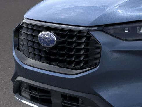 New 2025 Ford Escape SE w/ PHEV Premium Package FWD image 17