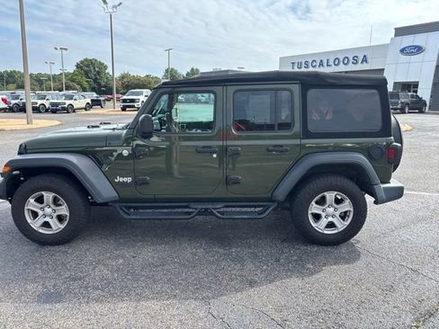 Used 2021 Jeep Wrangler Unlimited Sport AWD/4WD image 5