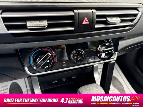 Used 2023 Kia Seltos LX AWD/4WD image 33