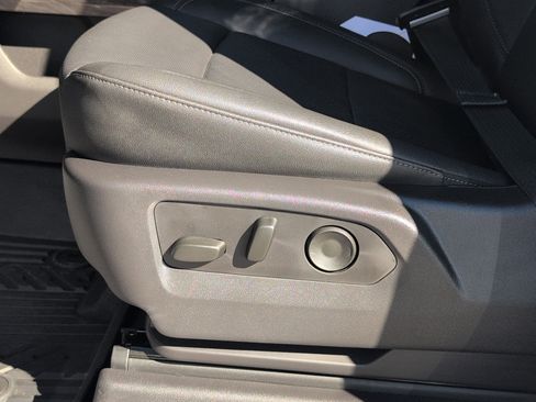 Used 2025 Chevrolet Silverado 1500 LTZ w/ Z71 Off-Road Package image 10