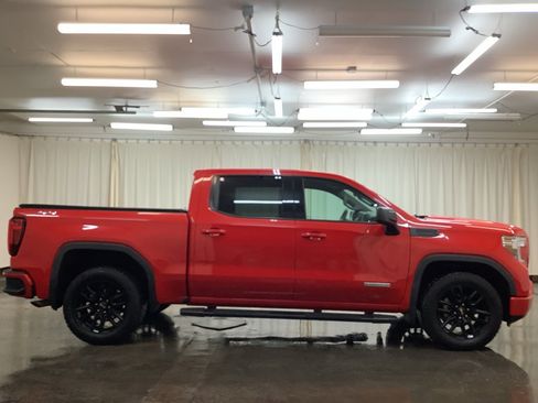Used 2020 GMC Sierra 1500 Elevation w/ Elevation Value Package image 5
