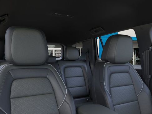 New 2026 Chevrolet Equinox LT w/ Convenience Package II FWD image 24