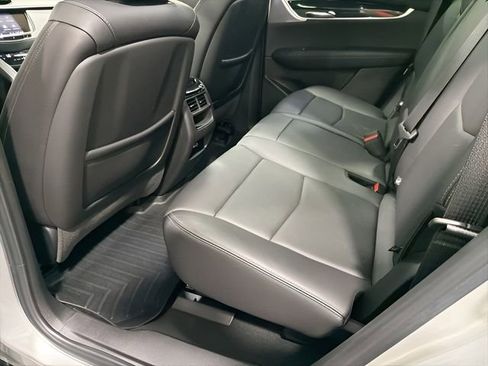 Used 2020 Cadillac XT5 Premium Luxury FWD image 33