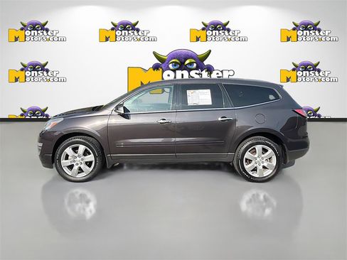 Used 2017 Chevrolet Traverse LT image 8