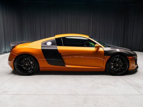 Used 2014 Audi R8 V8 w/ Ceramic Brake Package image 15