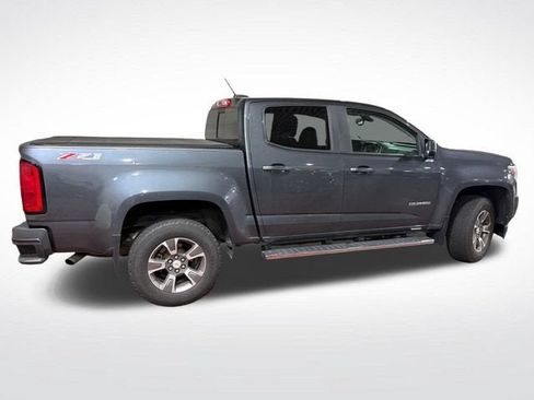 Used 2017 Chevrolet Colorado Z71 AWD/4WD image 3