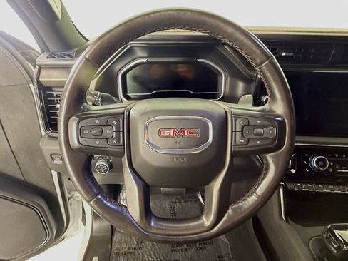 Used 2022 GMC Sierra 1500 AT4 w/ AT4 Premium Package AWD/4WD image 12
