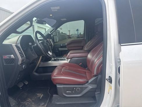 Used 2018 Ford F150 Platinum w/ Equipment Group 701A Luxury AWD/4WD image 18