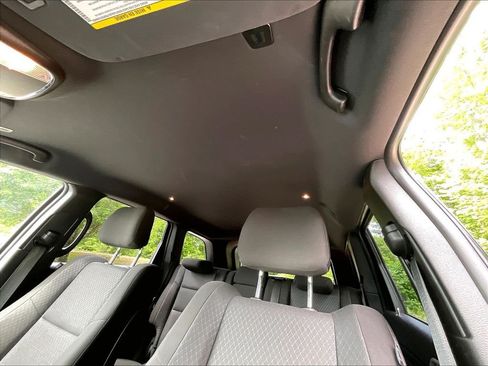 Used 2020 Jeep Grand Cherokee Laredo AWD/4WD image 7