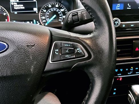Used 2019 Ford EcoSport SE w/ SE Convenience Package image 11