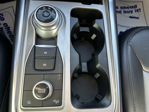 Used 2023 Ford Explorer XLT w/ Equipment Group 202A image 13