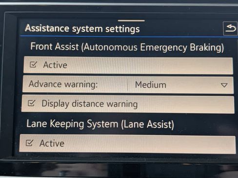 Used 2023 Volkswagen Jetta SE image 16