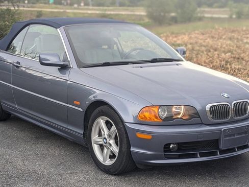 Used 2002 BMW 325Ci Convertible image 4
